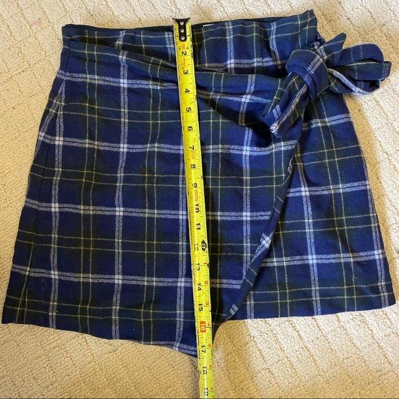 Aritzia Wilfred New Wrap Front Dorine mini Skirt - Picture 5 of 9